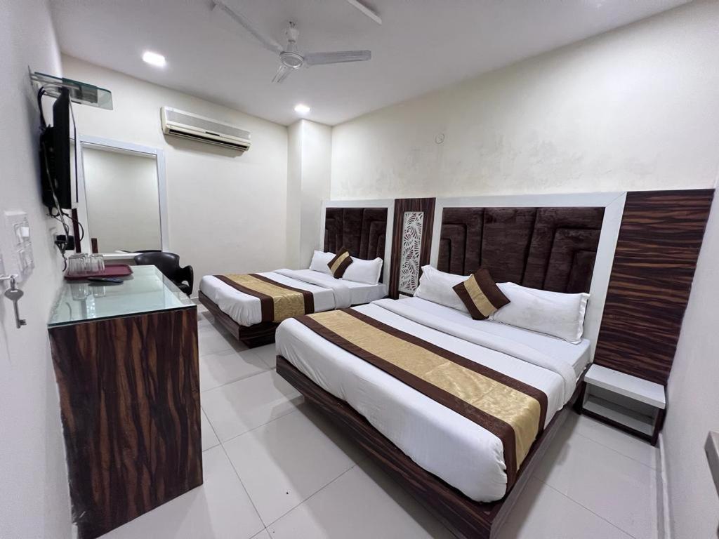 Hotel Sehmi'S Best Rest Inn Amritsar Exterior photo