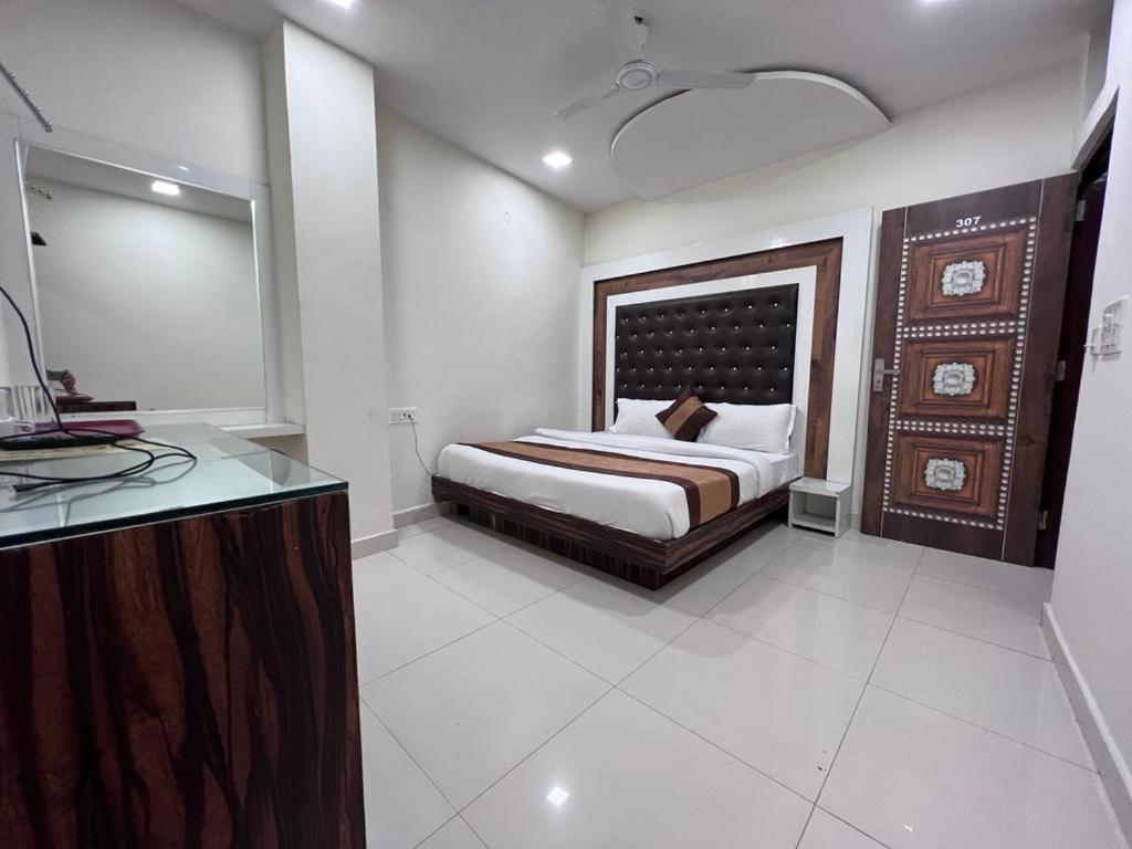 Hotel Sehmi'S Best Rest Inn Amritsar Exterior photo